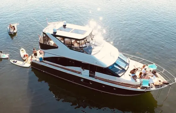 Luxury 56 Ft Yacht for cruises on Lake Union and lake Washington