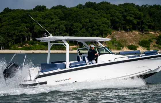 31' 2025 Axopar Sun Top Boat Rental in Sag Harbor, New York