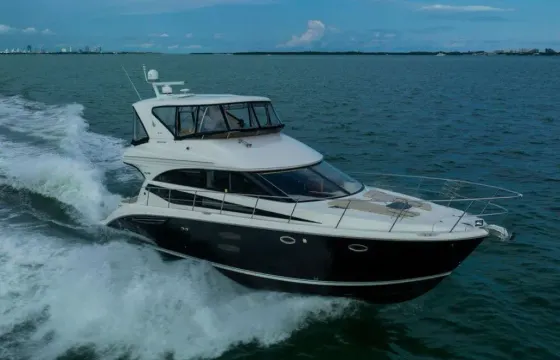 NYC’s BEST 50ft MERIDIAN YACHT WITH SEAKEEPER STABILIZER ON BOARD