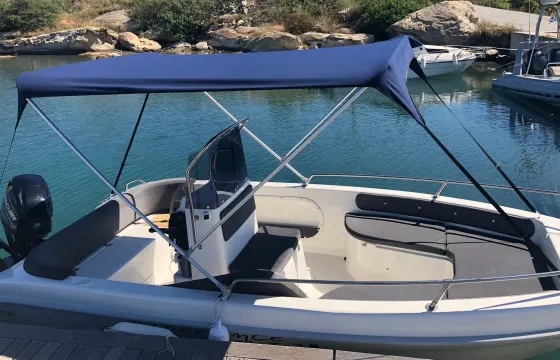Family Boat for 6, no License, in Halkidiki