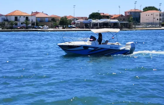 Motorboat HM22 for 8 People in Sukošan, Zadar