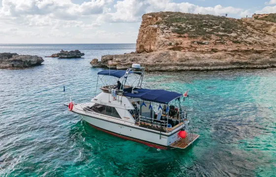 Motor Boat Malta, up to 9 gests