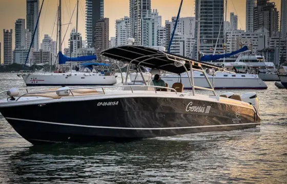 Genesis III – 42ft Luxury Boat for rent in Cartagena Up to 20 Guests