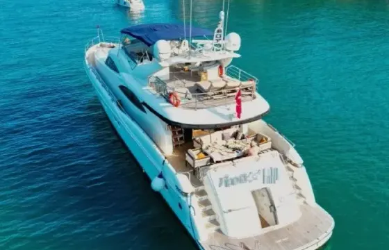 Antalya Deluxe Yacht | 92ft Cantieri di Pisa with Captain Denis