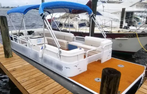Guided Bentley Pontoon Tour of Pensacola Bay! - 4 Hour Special