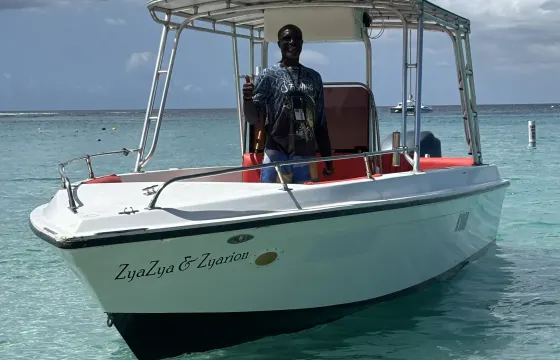 25' Formula Center Console to cruise on the stunning west coast of Barbados