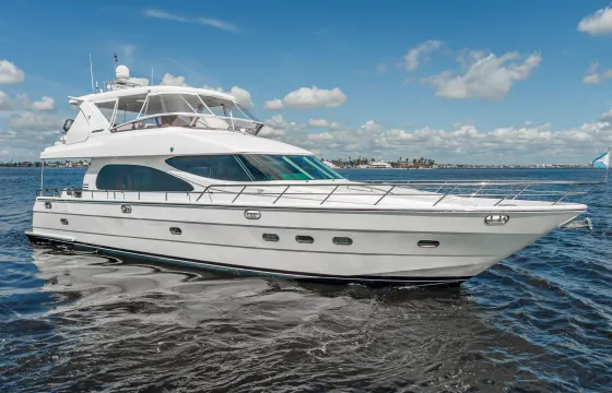 Horizon 64' Flybridge – Luxury Yacht Charter Fort Myers Beach