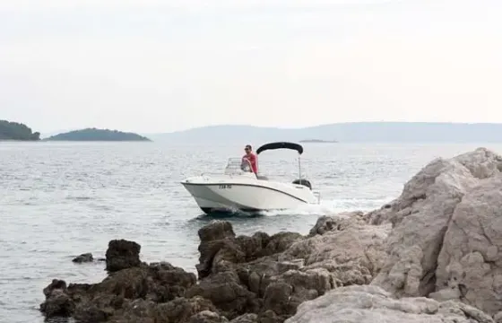 Activ 505 Open Boat for Rent in Trogir, Croatia