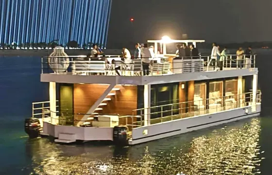 Houseboat Capacity 25pax, perfect for birthday or event