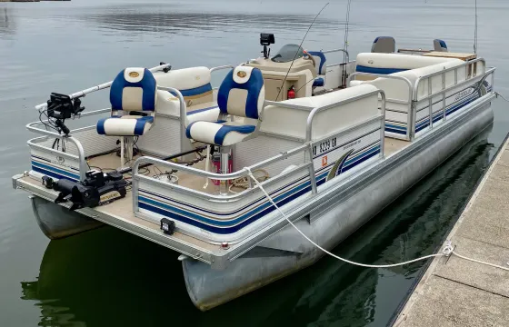 Princecraft 24' Pontoon - Let's go fishing in Osage Beach Lake of the Ozarks