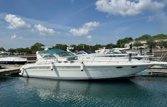Sea Ray 400 Express Cruiser Yacht Available In Chicago