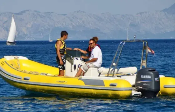Rent a 21' Rigid Inflatable Boat in Hvar, Croatia
