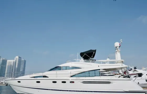 64ft Fabulous Fairline | Big Layout | Upto 28 pax