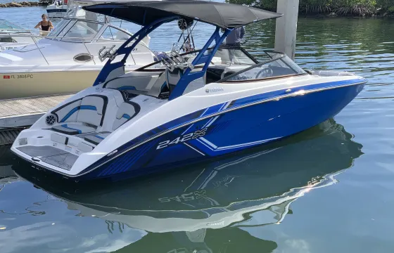 Yamaha 242x E-Series - Delivered to West Palm Beach, Florida! Extras Included