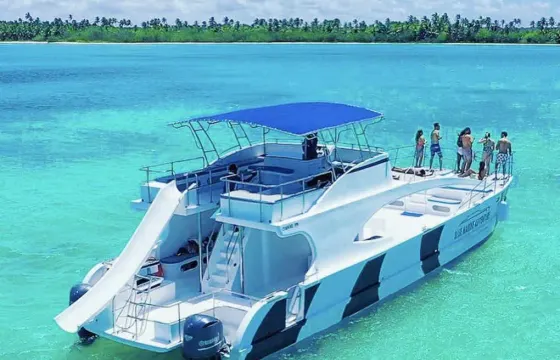 LUXURY PARTY YACHT IN BAVARO PERFECT FOR ANY OCCASION 😎