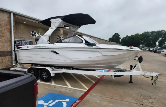 Surf the best wave on the lake! 2024 Centurion Ri230 Cedar Creek