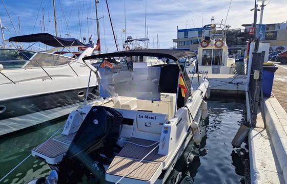 Skippered Quiksilver 755 Powerboat Rental in Estepona, Spain