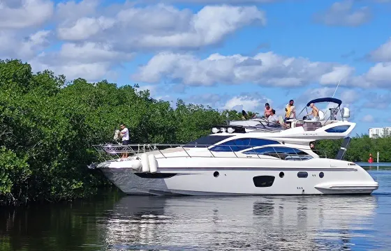 Azimut 47 Flybridge Yacht in Cancun/Isla Mujeres
