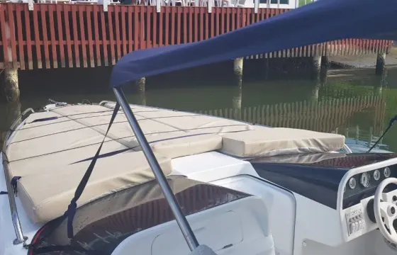 Speed Boat Rental in Rio de Janeiro (Angra dos Reis) for 12 guests