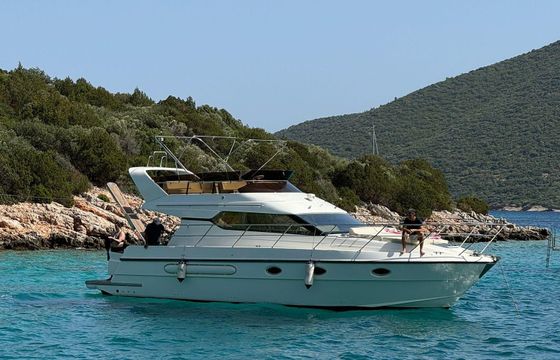Private Sunset Motoryacht Tour with Dinner