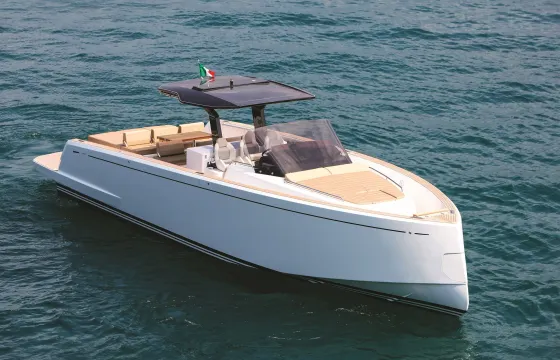Discover the Magic of the Amalfi coast with Pardo 43 Luxury Yacht from Capri