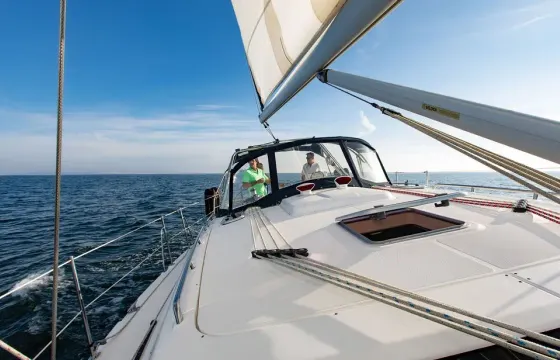 45' Hunter Deck Salon PRIVATE Luxury Sailing Yacht, San Diego Bay