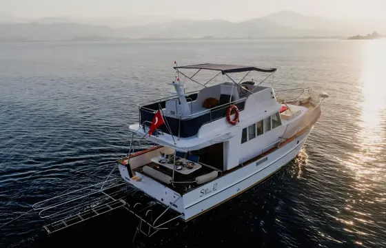45ft Custom Made Yacht: Private Fethiye Bay Day Cruise with Captain