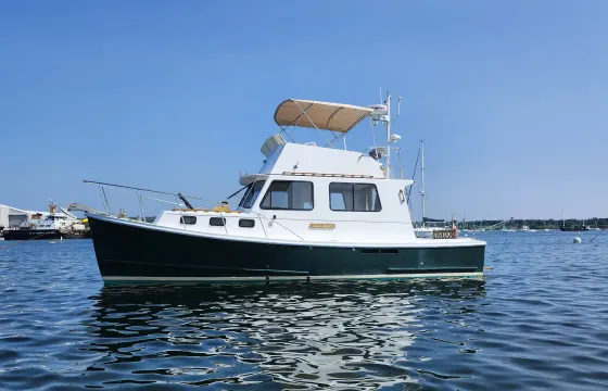 Cruise Casco Bay aboard the 32ft Flye Point Trawler!