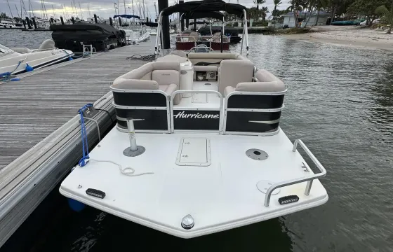 22' Fundeck Fiberglass Pontoon for 12 people