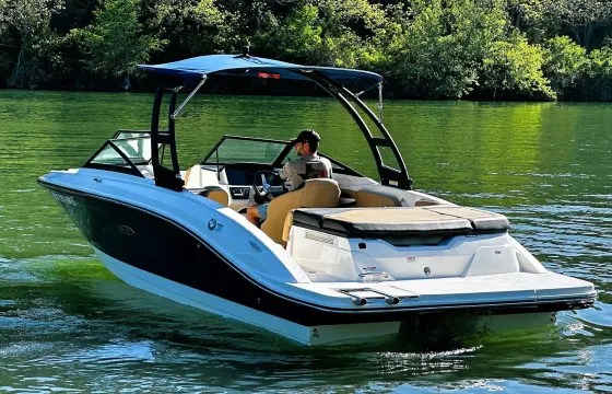 LAKE LBJ - 2022 Sea Ray SPX 210