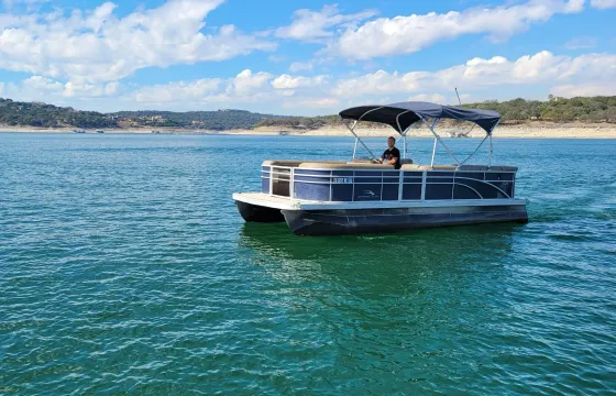 #2 Bennington S22 Pontoon for Rental on Lake Travis!