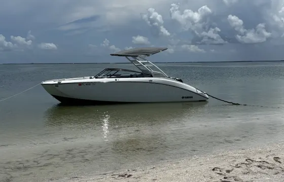 Yamaha 252SD Boating in Pure Luxury in SW Florida