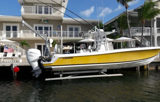 31ft Contender Center Console - Captained Custom Tours in Islamorada, Florida