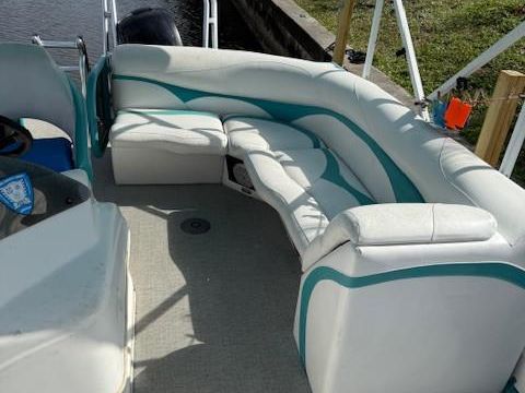 2022, 22 ft Aloha Tritoon, 150 h.p. Mercury 4 Stroke, South Cape Coral, holds 10