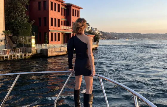 Exclusive Yacht Awaits You
