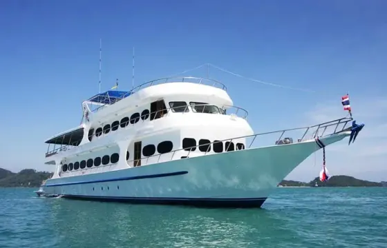 Liveaboard Cruise in Phuket