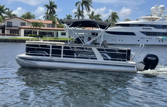 Brand New Starcraft Ex 22 Tritoon – 12‑Guest Cruise Hollywood Beach