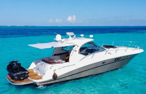 Sea Ray 44ft Motor Yacht Charter – Cancun Luxury Sailing Adventure for 15