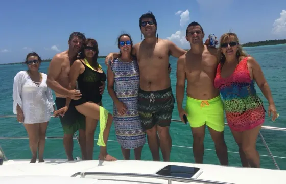 Party on the Yacht in Cancun Isla Mujeres