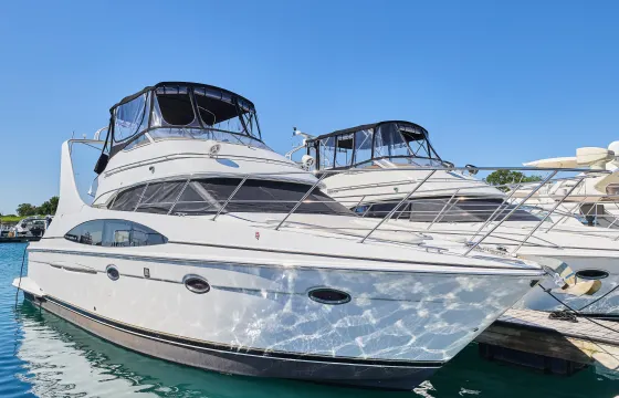 Multi Level 48' Carver Mariner Yacht for 13 Guests in Chicago, IL