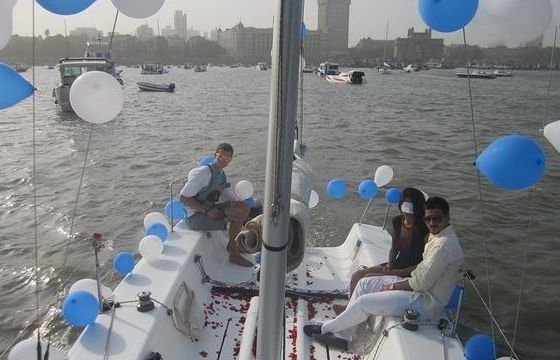 Harbour Crossing on Yacht Beneteau 7.5 from Mumbai to Mandwa