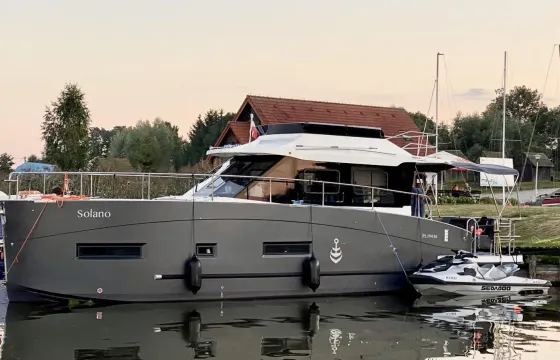 Luxury Yacht Cobra Futura 40, 2020, 80HP