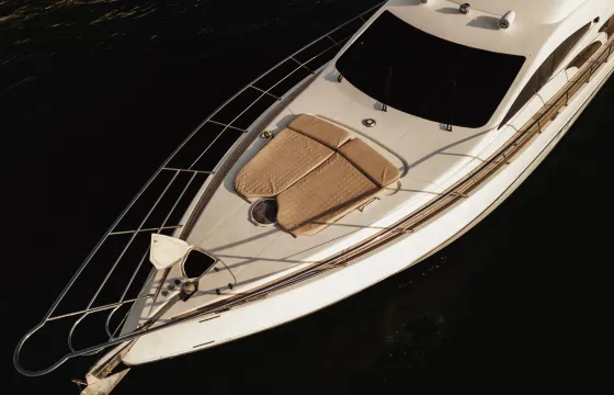 62-foot azimut yacht ..We sail to islands of Rosario and Baru 16 knots