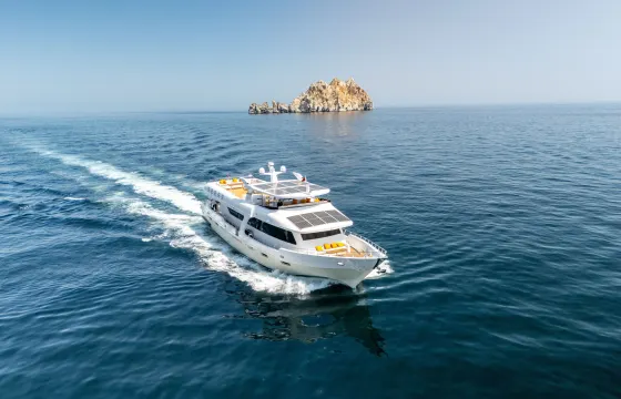 Musandam’s Premier Private Yacht – Full-Board 95ft Luxury Charter