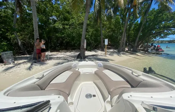 Experience the 26' Sea Ray in Miami!