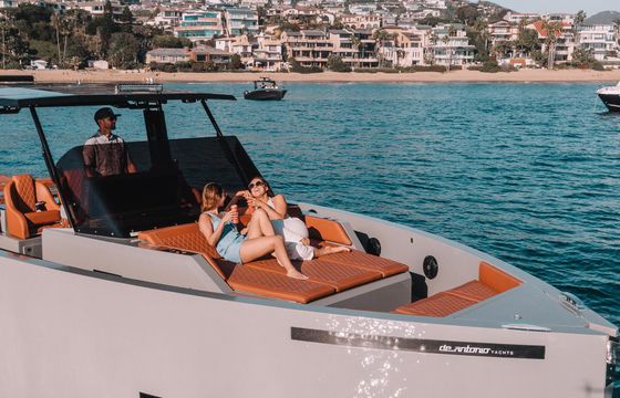 45ft Luxury Yacht Charter In Newport Beach - Harbor - Coastal - Starlink - Tv
