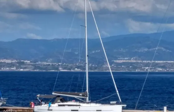 Dufour Grand Large 460 Cruising Monohull Charter "Elisabeth" in Lefkada, Greece