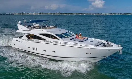 82ft Sunseeker Mega Yacht