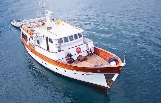 White Lotus Navetta 22 Meters