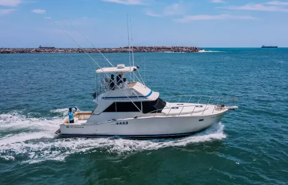 Chris Craft 42ft Yacht & Sportfishing Yacht for Charter in Mazatlan